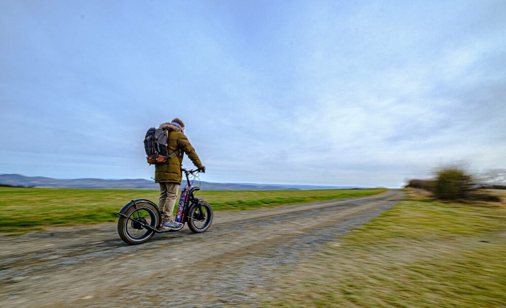 balade en trottinette tout terrain au Puy de Dôme